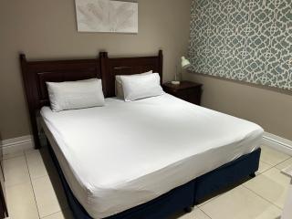 Seaview Apartments -Near MSC Cruise Terminal and UShaka Marine - Durban - 2