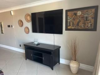 Seaview Apartments -Near MSC Cruise Terminal and UShaka Marine - Durban - 6