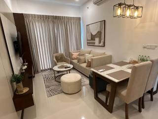 Stylish 2-Bedroom Trizen Retreat in Prime Location - 0