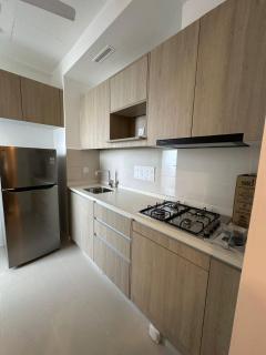 Stylish 2-Bedroom Trizen Retreat in Prime Location - 3