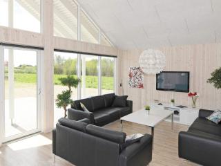 Luxury Pool Retreat in Nordborg - By Traum Ferienwohnungen - 4