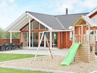 Luxury Pool Retreat in Nordborg - By Traum Ferienwohnungen - 8