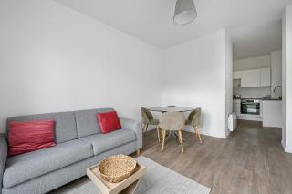 CityStay Évreux Cosy 40 m2 Parking privé & Wi-Fi Centre & Gare - 8