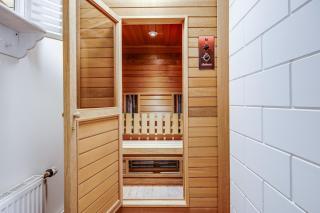 Beautiful villa on Park Boslust with cinema - 4