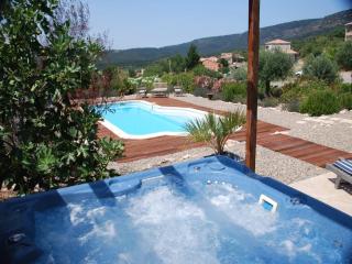 Stylish Family Villa in Félines - 9