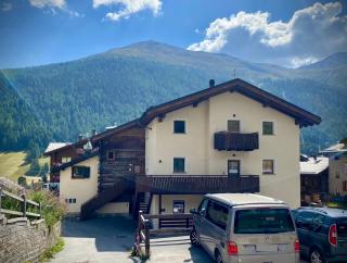 Mountain Apartments - 9