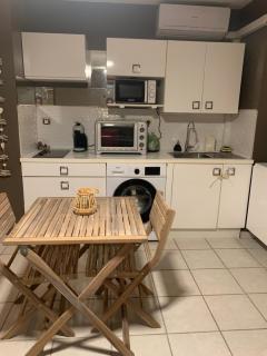Évasion Urbaine T2 Cozy et Paisible - 3