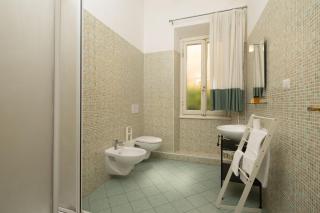 Spacious Oltrarno Apartment with Private Garden - 6