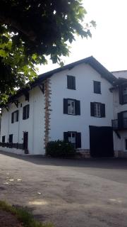 maison garroenea - 9
