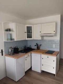 37m with terrace and garden near the sea - 7