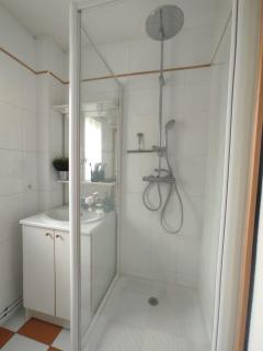 37m with terrace and garden near the sea - 3