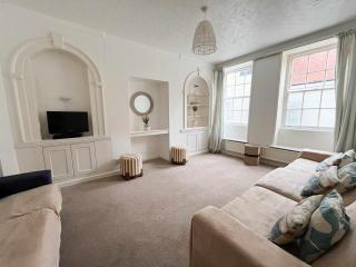 Admiralty House - Weymouth - 7