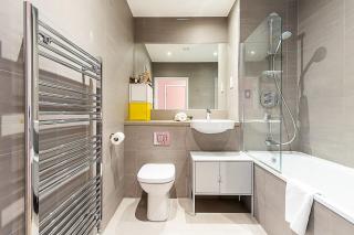 Chic East London Stay with Outdoor Space - Londra - 2