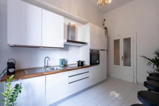 Duomo 7 min - Historic Luxury 3 Bedrooms Apartment - 6