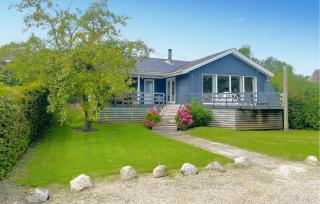 3 Bedroom Awesome Home In Bjert - Binderup Strand - 2