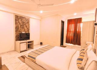 Hotel Almora BY Almati Group Near Delhi INTERNATIONAL Airport WIth- Free AIRPORT Drop - Neu-Delhi - 5