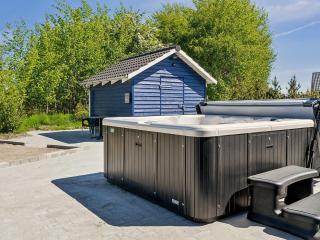 Luxury Villa with Pool - By Traum Ferienwohnungen - Marielyst - 8