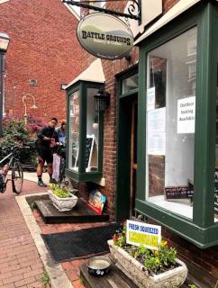 Day Street - Walk to Harpers Ferry NP - 1