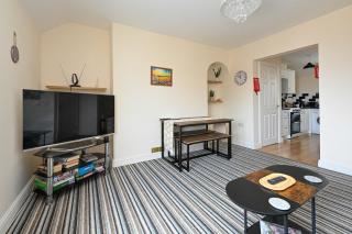 Hunstanton Holidays Flat 3 with seaview - 0