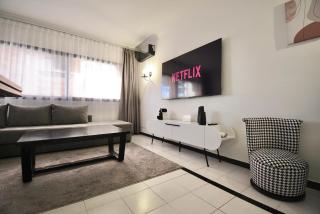 Modern Apt - Balcony City Views - Mohammed VI Ave - Marrakesh - 6