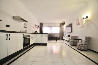 Modern Apt - Balcony City Views - Mohammed VI Ave - Marrakesh - 5