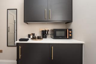 Bold St Sofa Bed Kitchenette Steps To Sights - 7