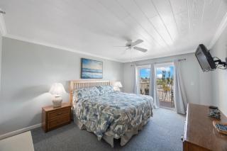 Bright Updated Beachfront Complex 2BR2BA - 2