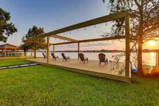 Boat, Fish and Swim Lake Conroe Home with Hot Tub! - 0
