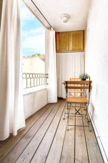 Charmant appart central avec Terrasse & Clim - 0