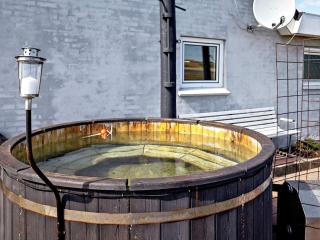Panoramic Waterside Retreat-By Traum - 2