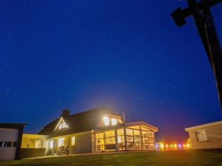 Panoramic Waterside Retreat-By Traum - 5