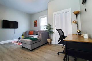 Cozy 2BR, Near Top attractions - 9