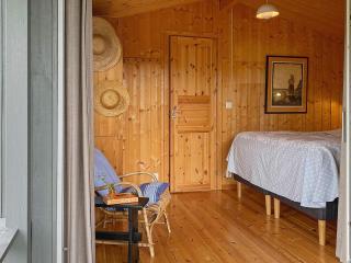 Serene Seaside Retreat in Vesteroy-By Traum - 4