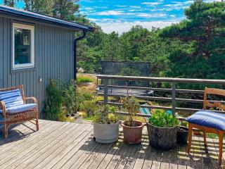 Serene Seaside Retreat in Vesteroy-By Traum - Hauge - 3