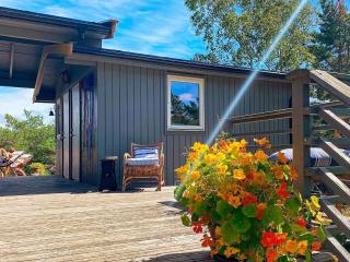 Serene Seaside Retreat in Vesteroy-By Traum - Hauge - 4