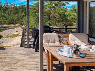 Serene Seaside Retreat in Vesteroy-By Traum - Hauge - 8