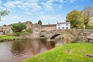 Riverbank Cottage - 0