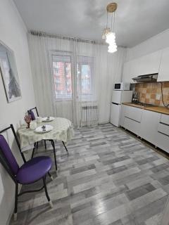 Akvarel Apartment near ADK 27 - Almaty - 2