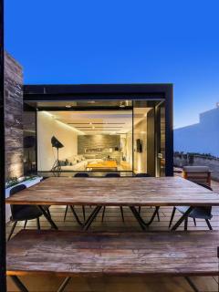 Rooftop & Private Pool Property Family - 9