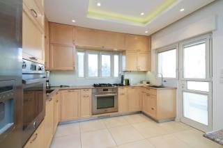 Bright, Spacious, & Homey Central Rechavia Residence - Jerusalem - 9
