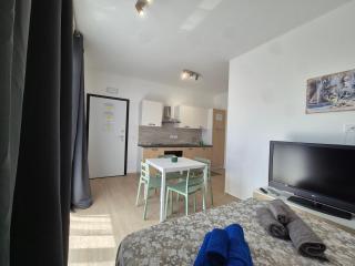The Sun 365 - Sea View Apartment - 0