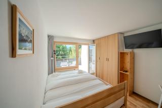 Alexandra 120 by Arosa Vacations, Renoviertes Studio mit Bergblick & Parking im Zentrum - 4