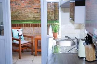 Bloom Flat - Southampton - 8