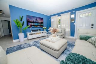 3-Bedroom Tropical Villa with Heated Pool in Fort Lauderdale - 2