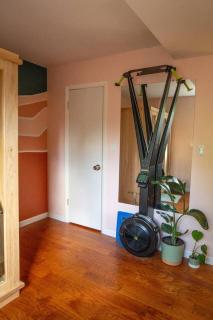 Dog Friendly Oasis Private Hot Tub with Sauna - 7