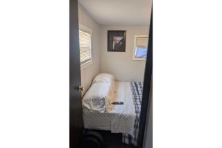 Cozy Tiny House - 25mins From Downtown Detroit - 9