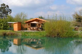Welhams Meadow Holiday Lodges - Ringshall - 8