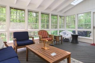 Pocono Escape Style and Serenity - 2