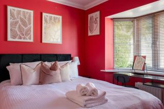 The Rainbow Retreat by Sheppey Stays - Iwade - 5
