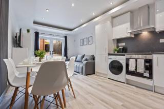 Spacious 5-bed Banbury House near Spiceball Park - Banbury - 3